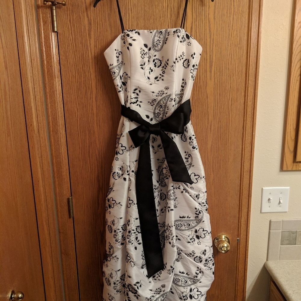 Morgan & Co. Prom dress, size 7-8